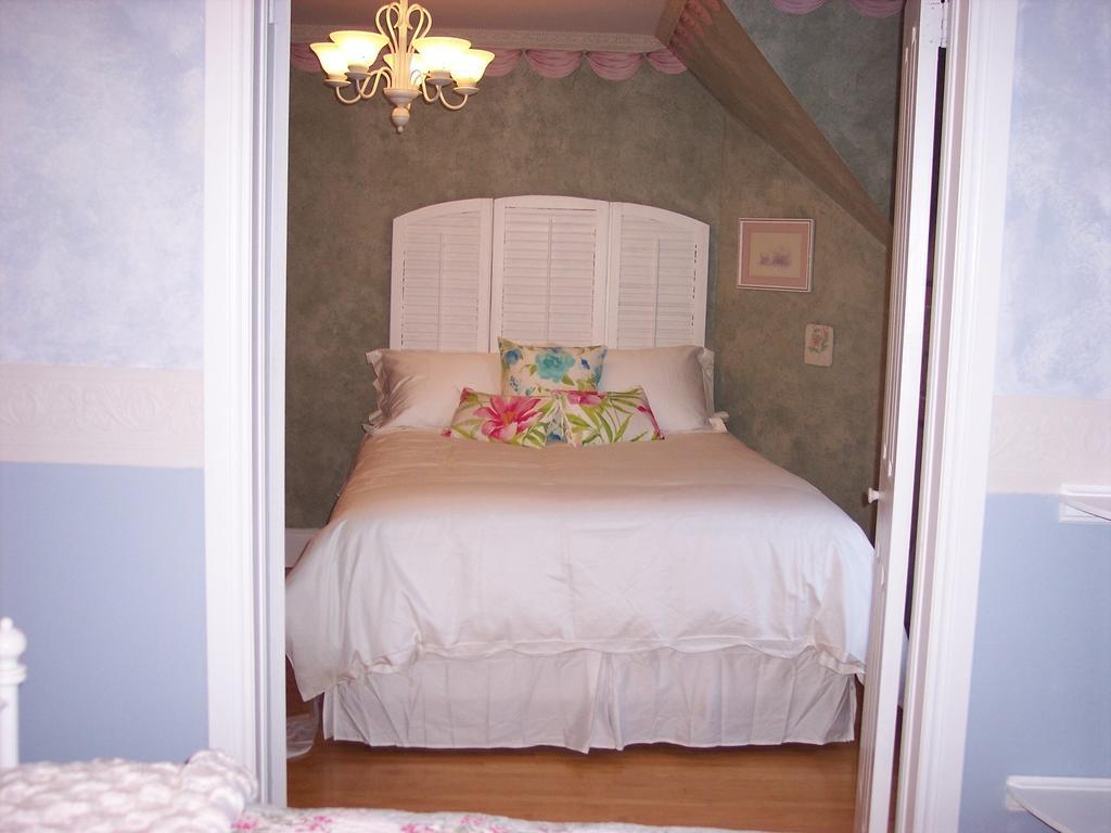 The Maples Bed And Breafast Hotel Angus Стая снимка